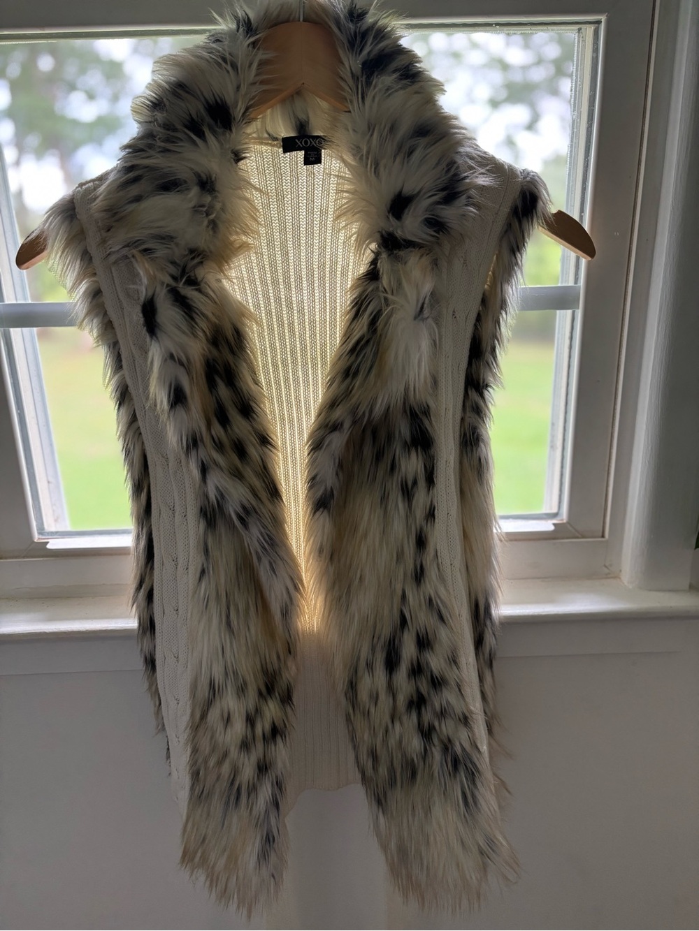 XOXO Faux Fur Trim Knit Vest - Ivory with Black Speckle